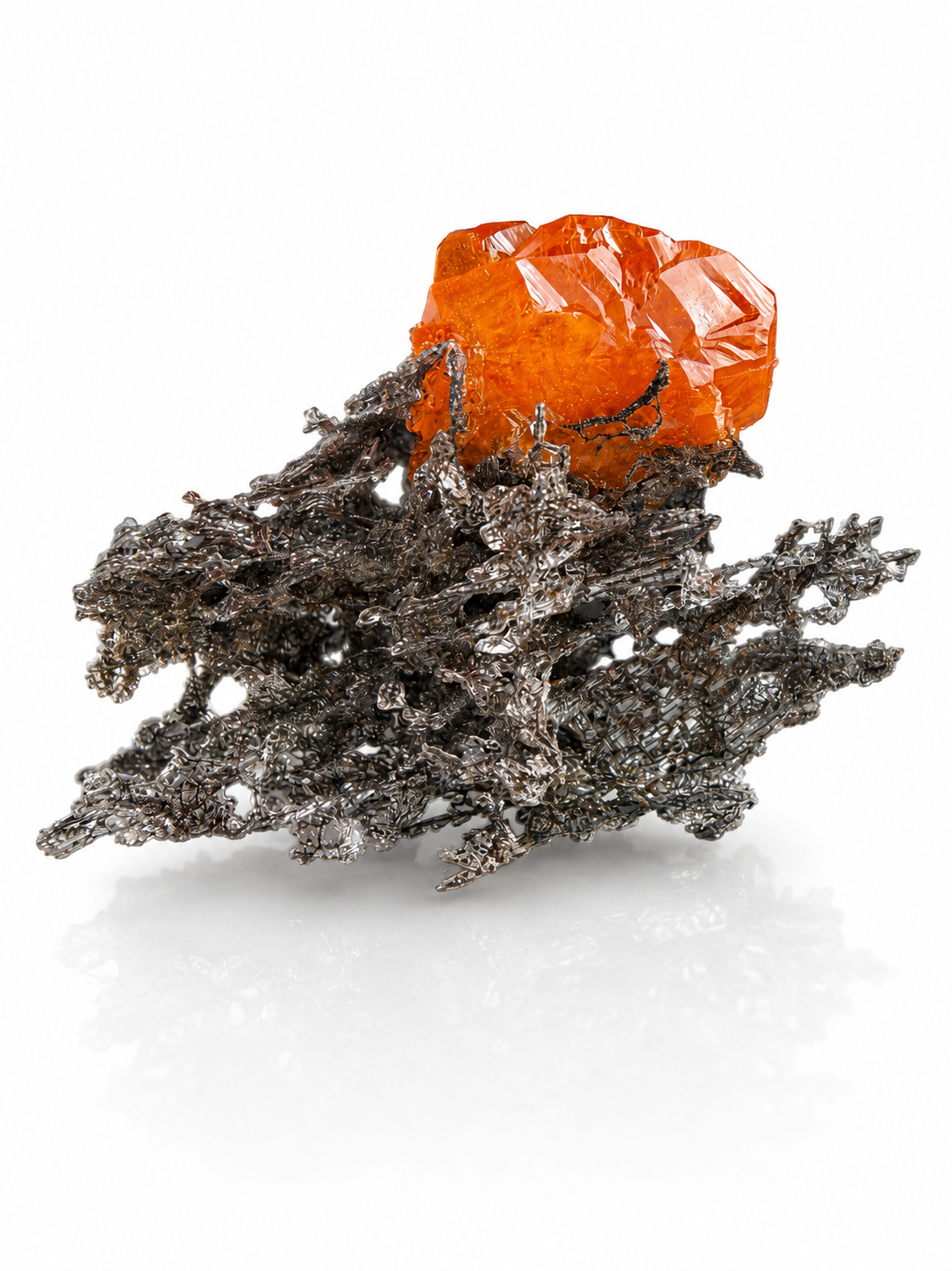 Wulfenite on Goethite